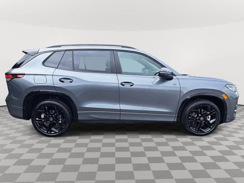 2025 Volkswagen Tiguan 2.0T SE R-Line Black