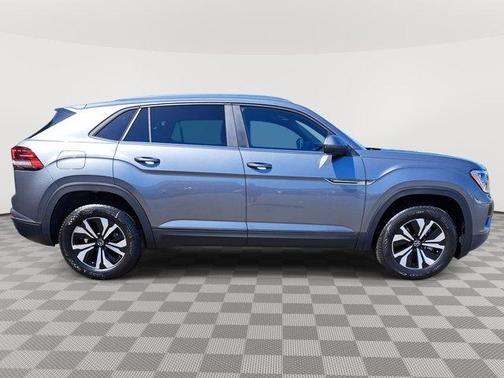 2025 Volkswagen Atlas Cross Sport 2.0T SE