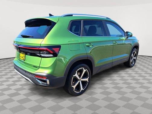 2025 Volkswagen Taos 1.5T SEL