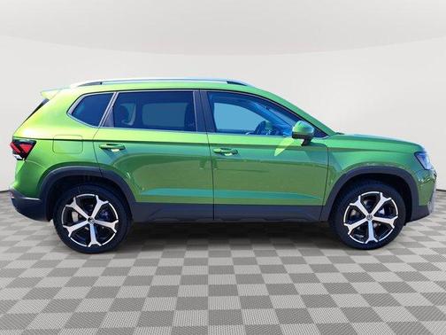 2025 Volkswagen Taos 1.5T SEL