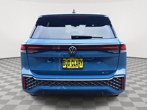 2025 Volkswagen Tiguan 2.0T SE R-Line Black