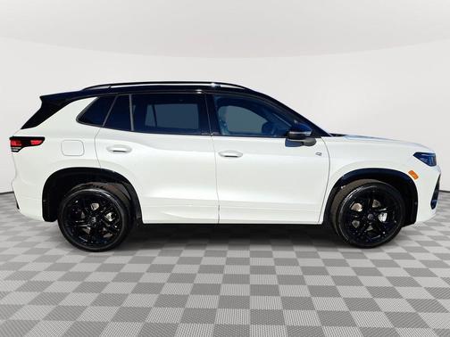 2025 Volkswagen Tiguan 2.0T SE R-Line Black