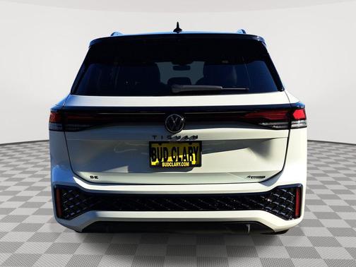 2025 Volkswagen Tiguan 2.0T SE R-Line Black