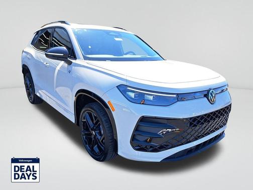 2025 Volkswagen Tiguan 2.0T SE R-Line Black