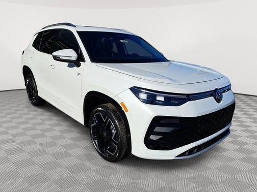 2025 Volkswagen Tiguan 2.0T SEL R-Line