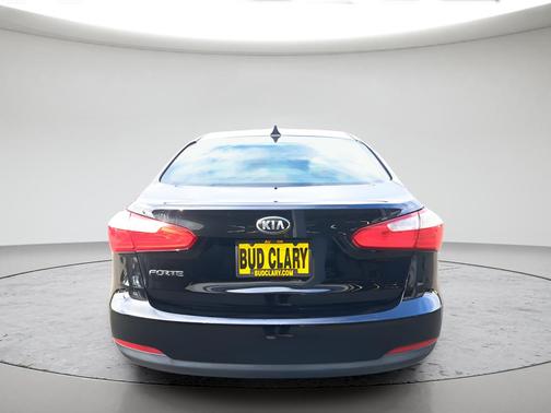 Aurora Black Pearl 2016 Kia Forte LX