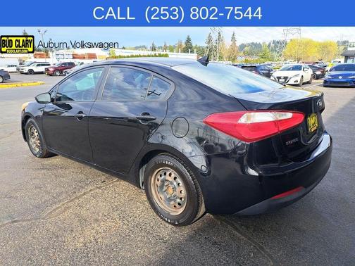Aurora Black Pearl 2016 Kia Forte LX