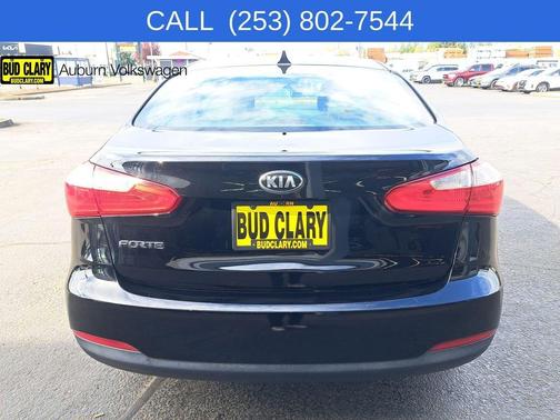 Aurora Black Pearl 2016 Kia Forte LX