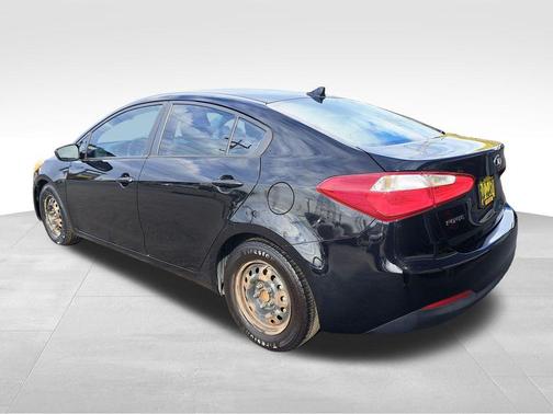 Aurora Black Pearl 2016 Kia Forte LX