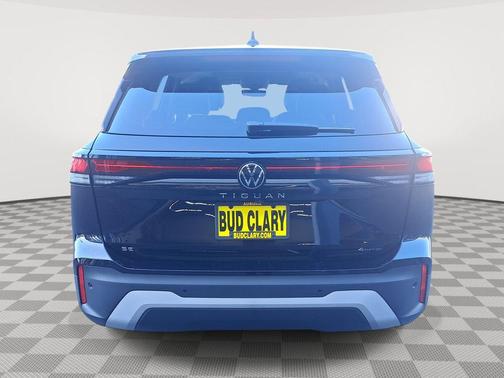 2025 Volkswagen Tiguan 2.0T SE