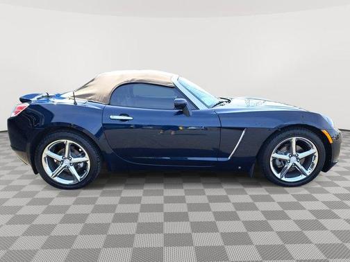 2007 Saturn Sky Red Line