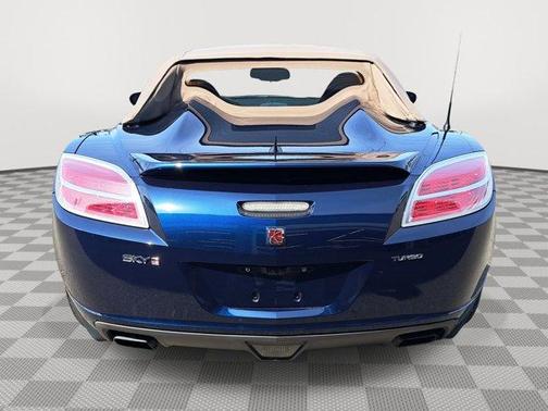 2007 Saturn Sky Red Line