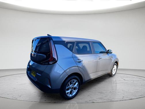 Steel Gray 2023 Kia Soul LX