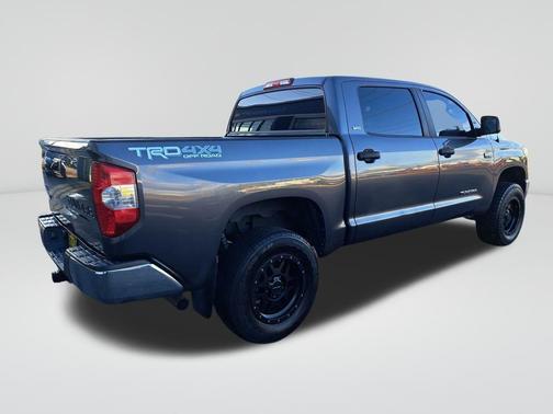 2017 Toyota Tundra SR5
