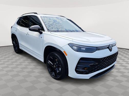 2025 Volkswagen Tiguan 2.0T SE R-Line Black