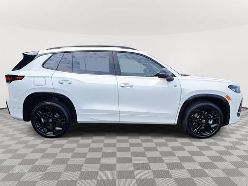 2025 Volkswagen Tiguan 2.0T SE R-Line Black