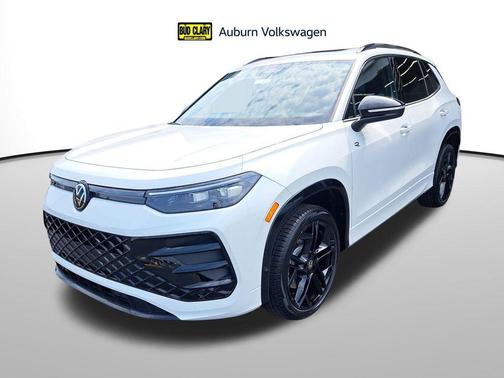 2025 Volkswagen Tiguan 2.0T SE R-Line Black