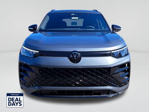 2025 Volkswagen Tiguan 2.0T SE R-Line Black