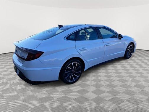 2023 Hyundai SONATA Limited