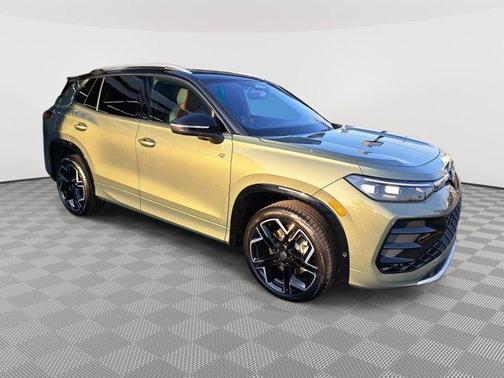 2025 Volkswagen Tiguan 2.0T SEL R-Line