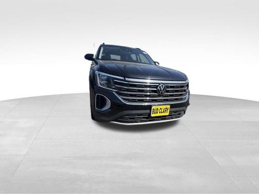 Deep Black Pearl Effect 2024 Volkswagen Atlas 2.0T SE
