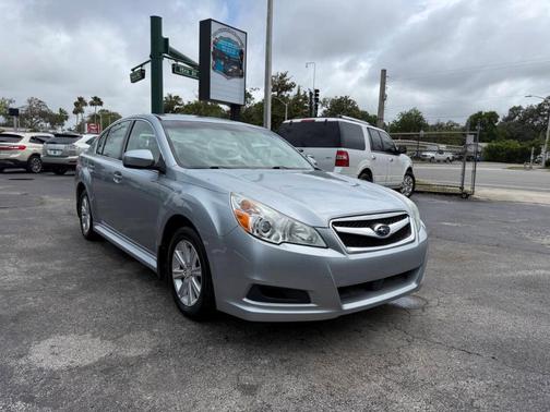 Ice Silver Metallic 2012 Subaru Legacy 2.5i Premium