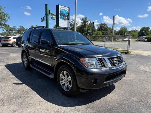 Super Black 2011 Nissan Pathfinder Silver