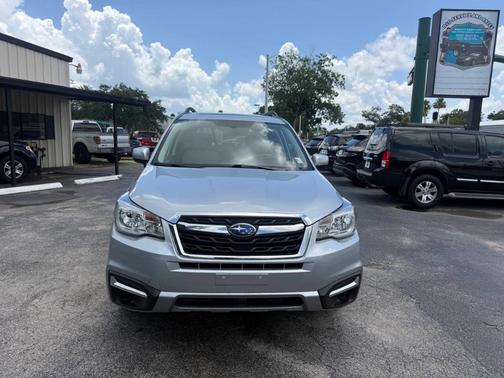 Ice Silver Metallic 2017 Subaru Forester 2.5i Premium