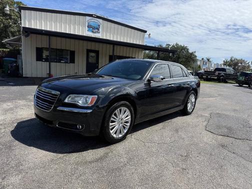 Phantom Black Tri Coat Pearl 2013 Chrysler 300C Base