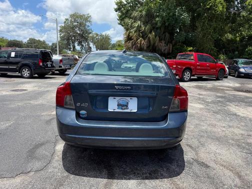 Blue 2008 Volvo S40 2.4i