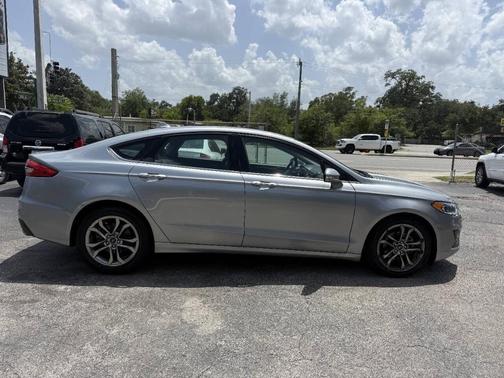 Iconic Silver 2020 Ford Fusion SEL