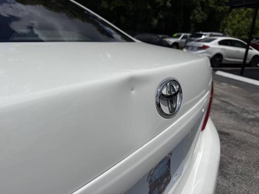Super White 2010 Toyota Corolla LE