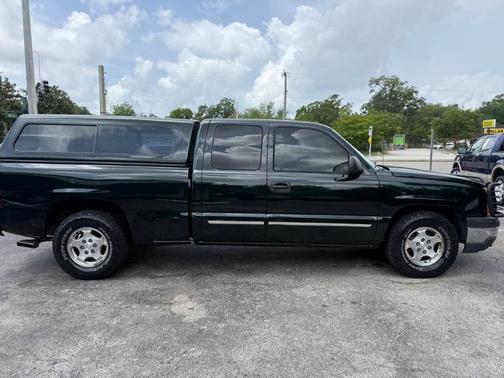 Green 2004 Chevrolet Silverado 1500 LS Extended Cab