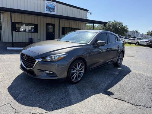Machine Gray Metallic 2018 Mazda Mazda3 Touring