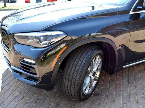 Black Sapphire Metallic 2019 BMW X5 xDrive40i