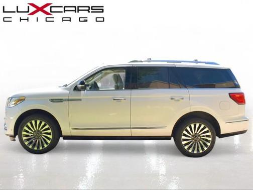 White Platinum Metallic Tri-Coat 2018 Lincoln Navigator Reserve