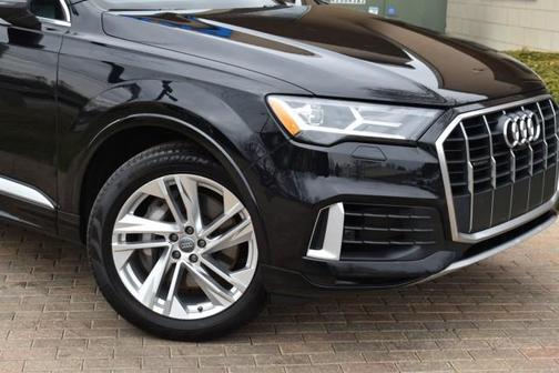 Orca Black Metallic 2020 Audi Q7 55 Premium