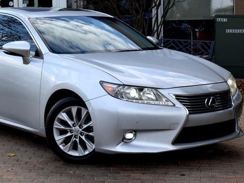 2014 Lexus ES 300h Base