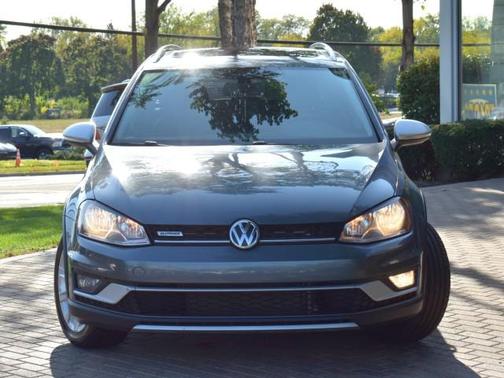 2017 Volkswagen Golf Alltrack TSI SE