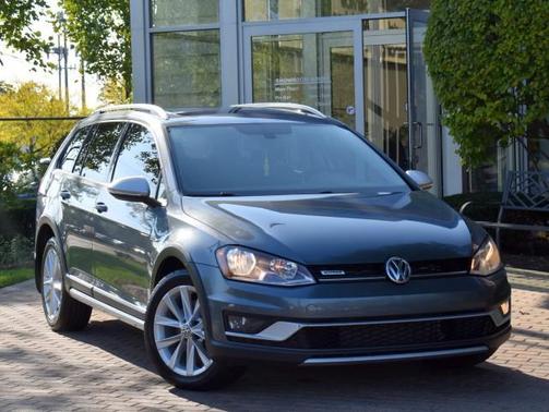 2017 Volkswagen Golf Alltrack TSI SE