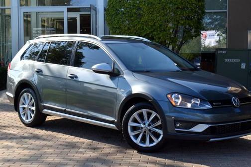 2017 Volkswagen Golf Alltrack TSI SE