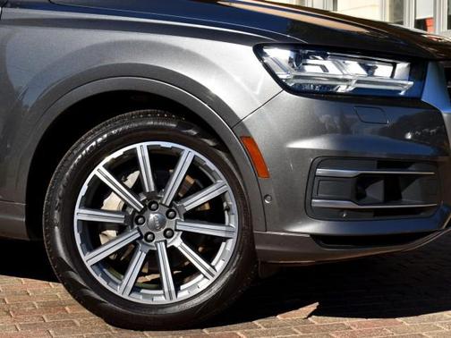 2019 Audi Q7 55 Prestige