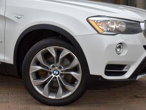 Mineral White Metallic 2016 BMW X3 xDrive28i