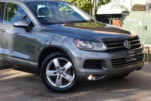 2013 Volkswagen Touareg TDI Lux