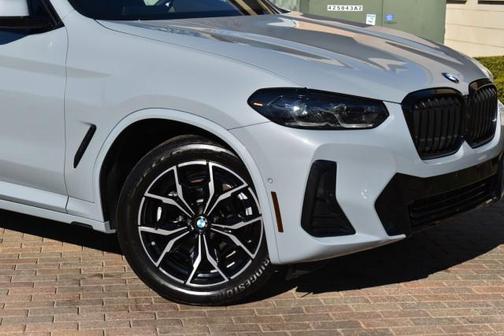 Brooklyn Grey Metallic 2024 BMW X3 xDrive30i