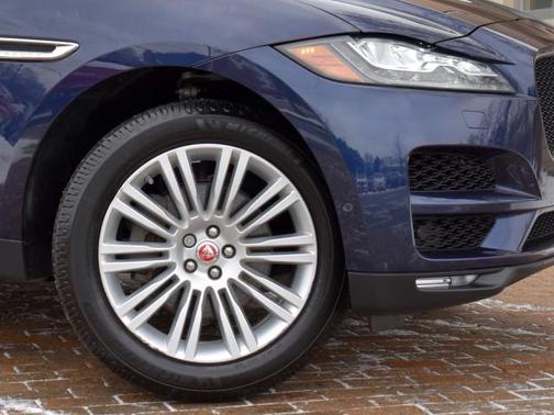 2019 Jaguar F-PACE 30t Portfolio