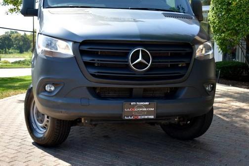 2019 Mercedes-Benz Sprinter 2500 Standard Roof
