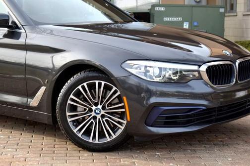 2019 BMW 530e xDrive iPerformance