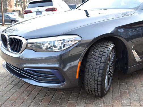 2019 BMW 530e xDrive iPerformance