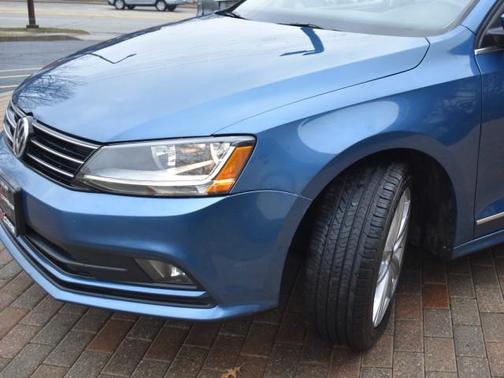 2017 Volkswagen Jetta 1.8T SEL